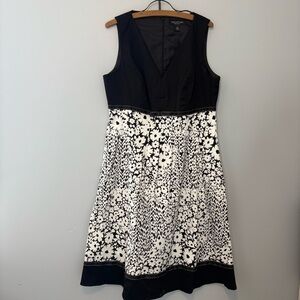 Perceptions New York Black White Floral Fit and Flare Dress Size 12